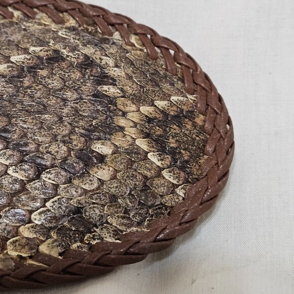 Real Eastern Rattlesnake Snakeskin Hand laced Belt Buckle made in USA - Picture 3 of 7